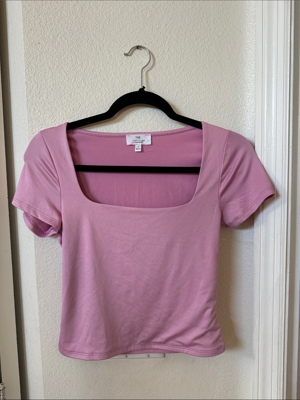 LIVE IN THE MOMENT Women's Soft Square-Neck Short Sleeve Top in Dusty Pink